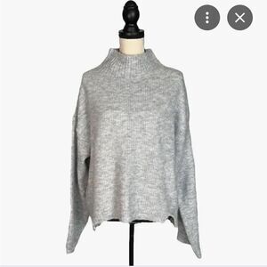 Top shop Sweater Size L NWOT